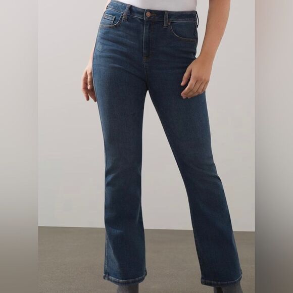 Chicos Define Me Curvy Flare Jeans  Indigo 0.5T Nwt In Pkg - Picture 1 of 6